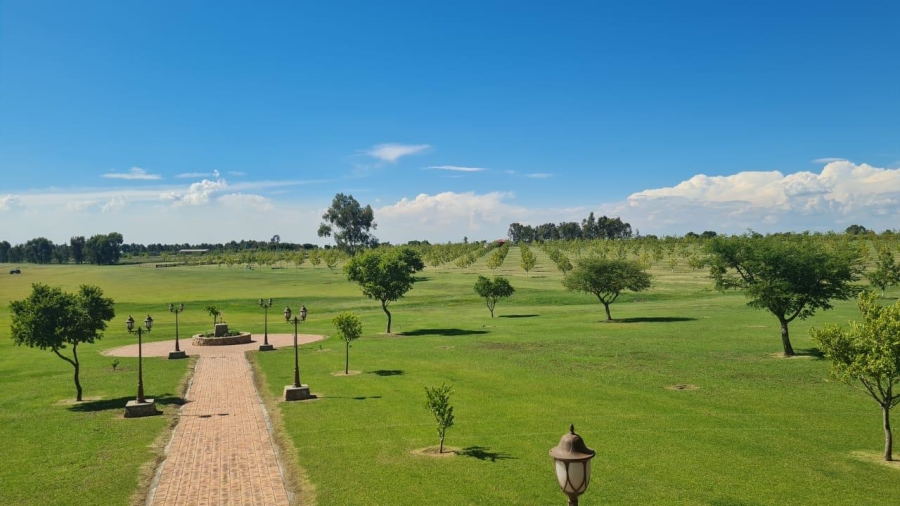 4 Bedroom Property for Sale in Oranjeville Free State